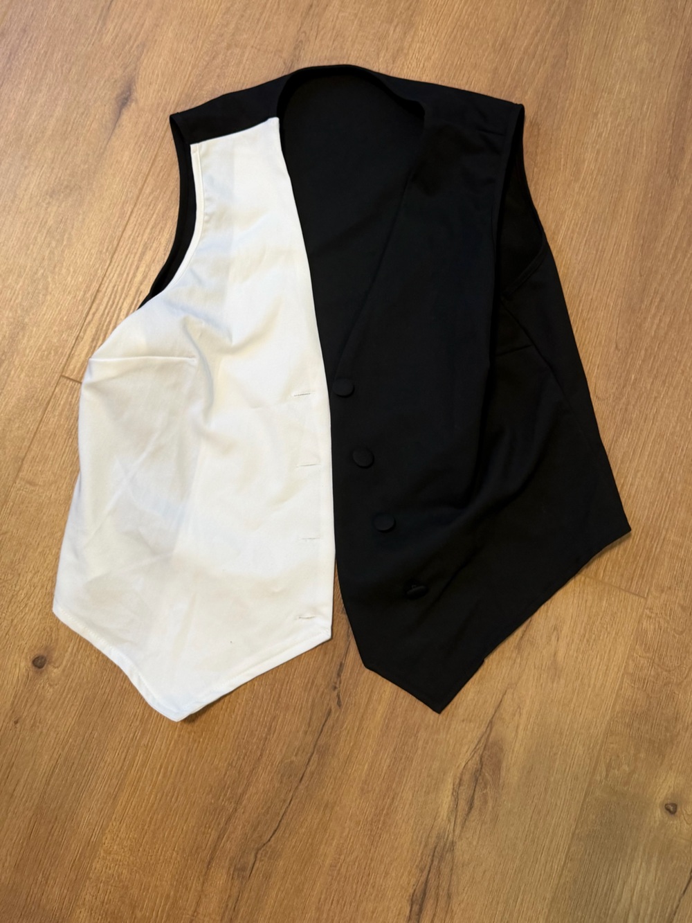 SHEIN Black and White Vest